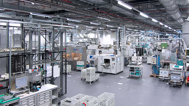 Produktionshalle bei Festo in Scharnhausen (2)
